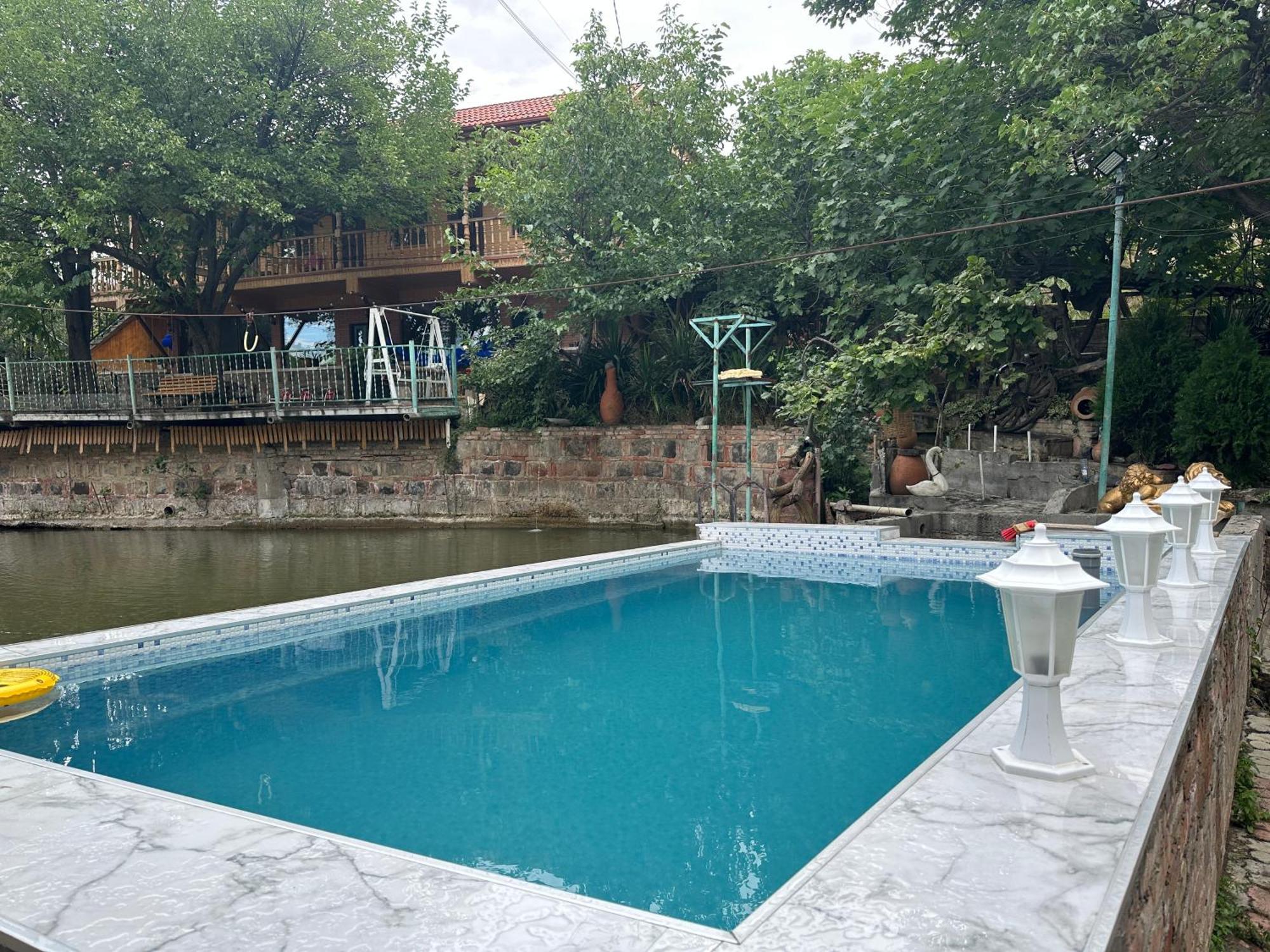 Amiran's Lake Hotel Tbilisi Bagian luar foto
